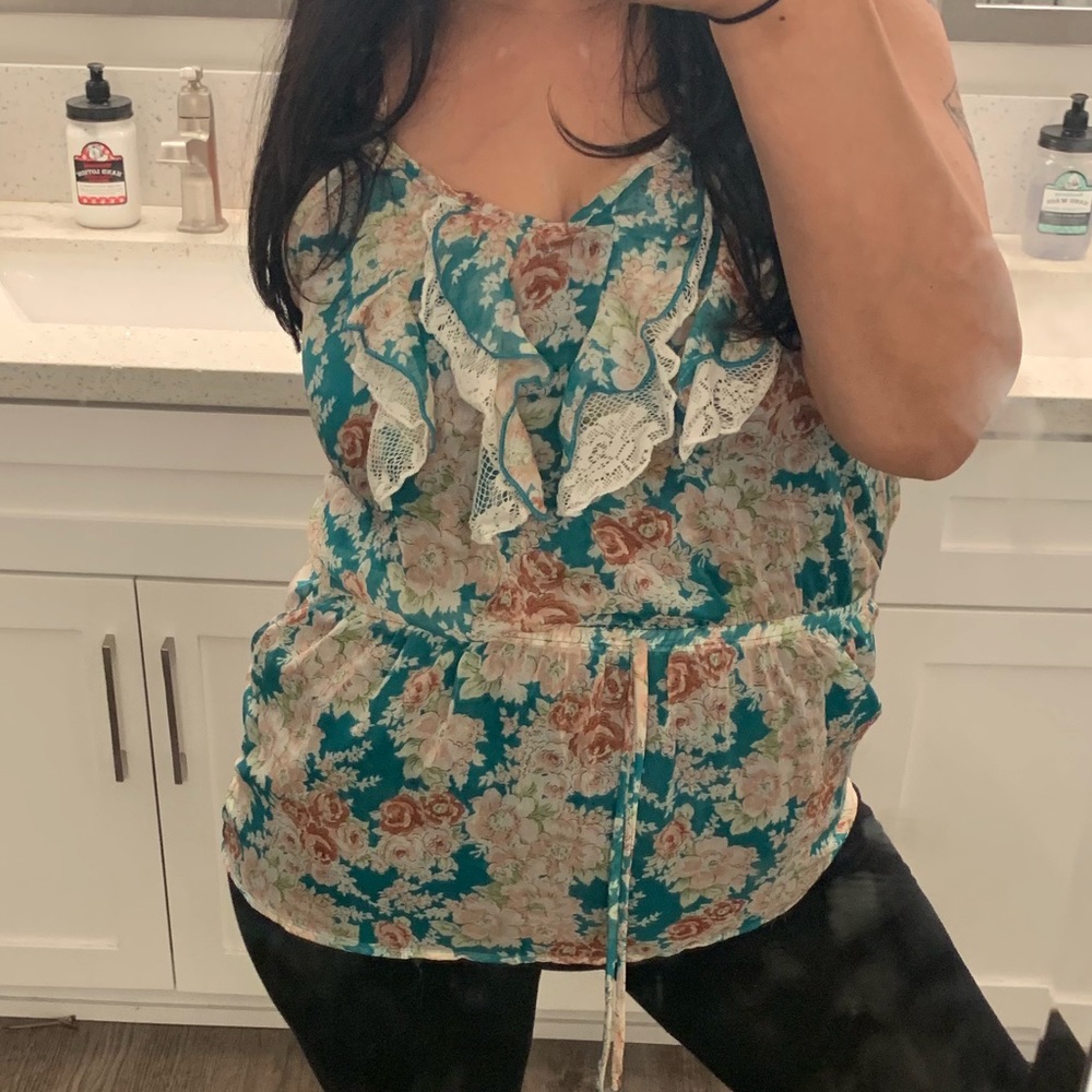 Soft flowy floral ruffle blouse